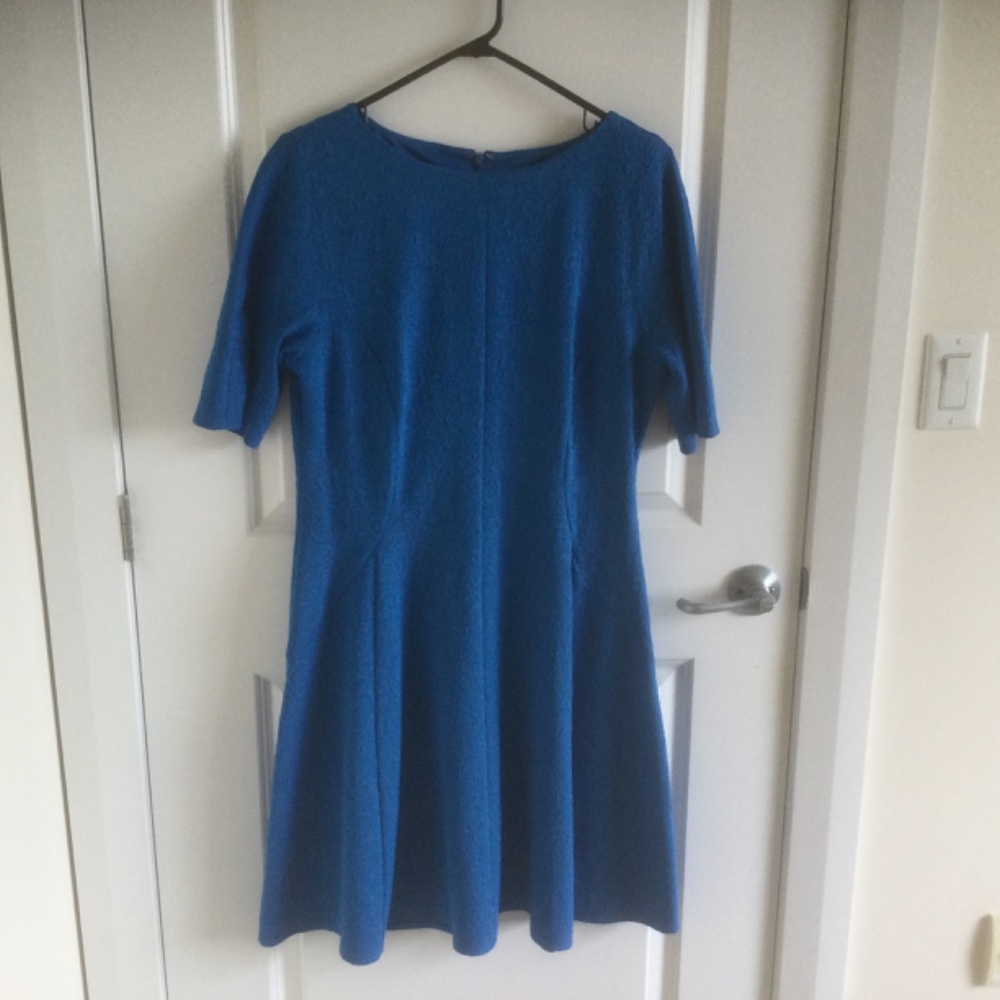 Dress - Picture 2 of 2